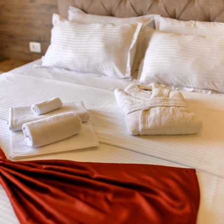 Hotel Franca Улцинь Экстерьер фото