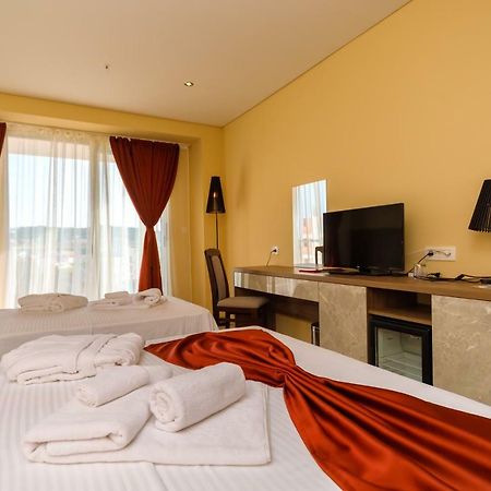 Hotel Franca Улцинь Экстерьер фото